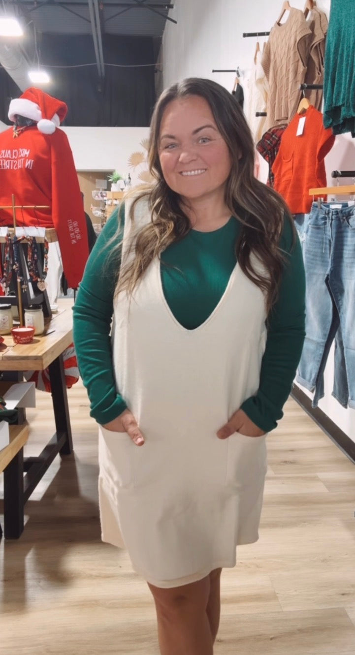 V neck sleeveless knit dress