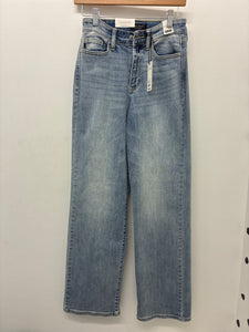 Judy blue medium wash straight leg jeans