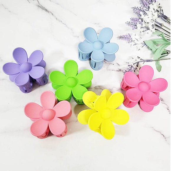 Matte Color Daisy Flower Shape Hair Claw Clip
