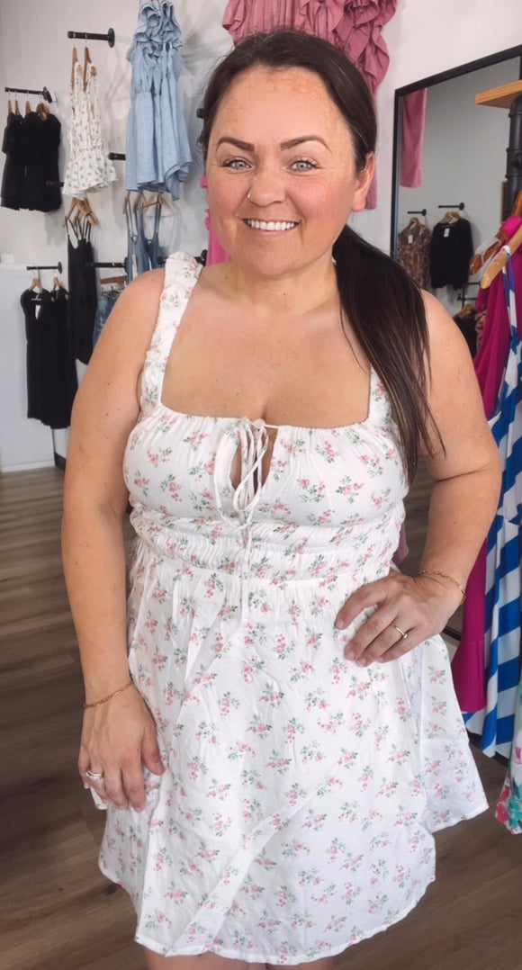Fiona’s floral scrunchie dress