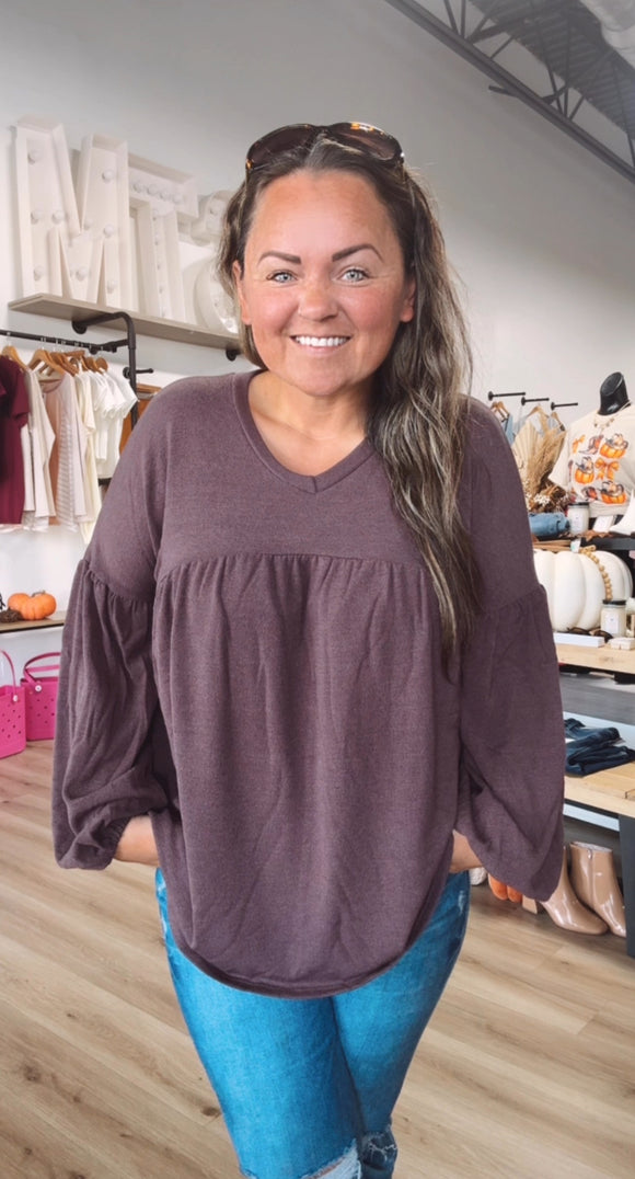 Belly’s babydoll balloon sleeve top