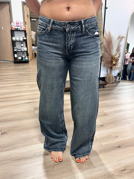 Juno’s Low Rise Wide Leg Rigid Jeans