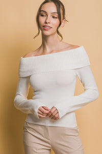Off the shoulder long sleeve top