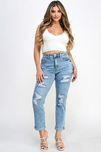 Ava’s high rise mom jeans