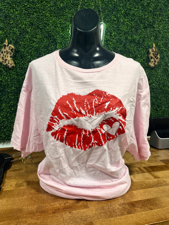 Lip heart tee