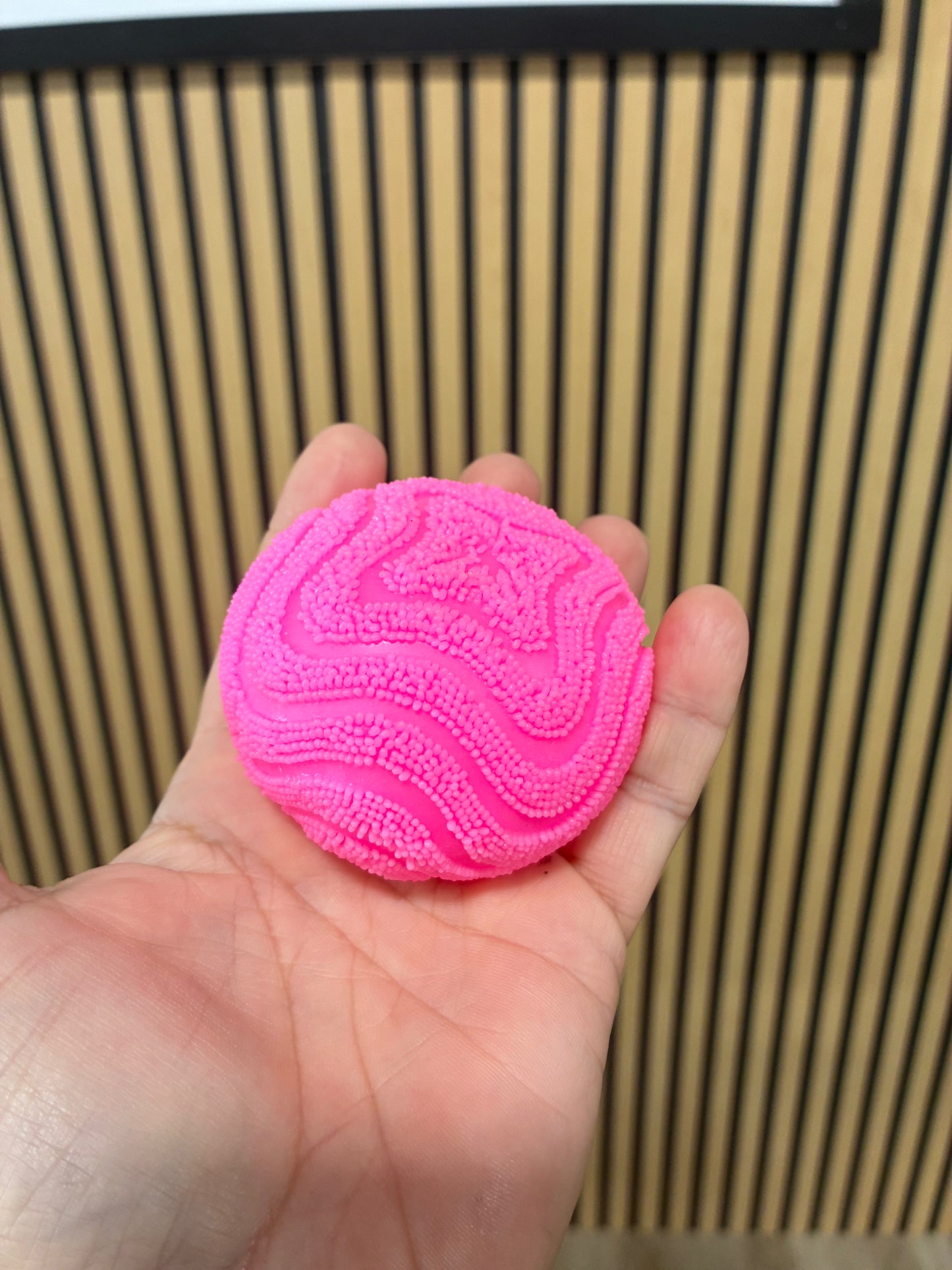 Fuzzy wave ball
