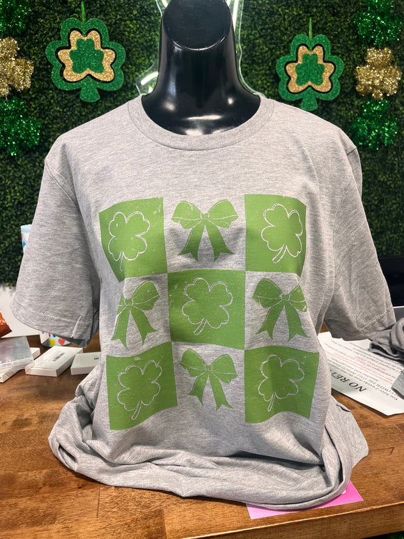 Bow, clover tee