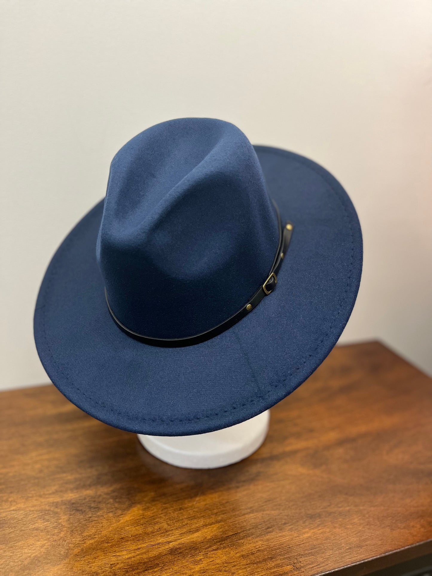 Brylee’s brim hat with belt