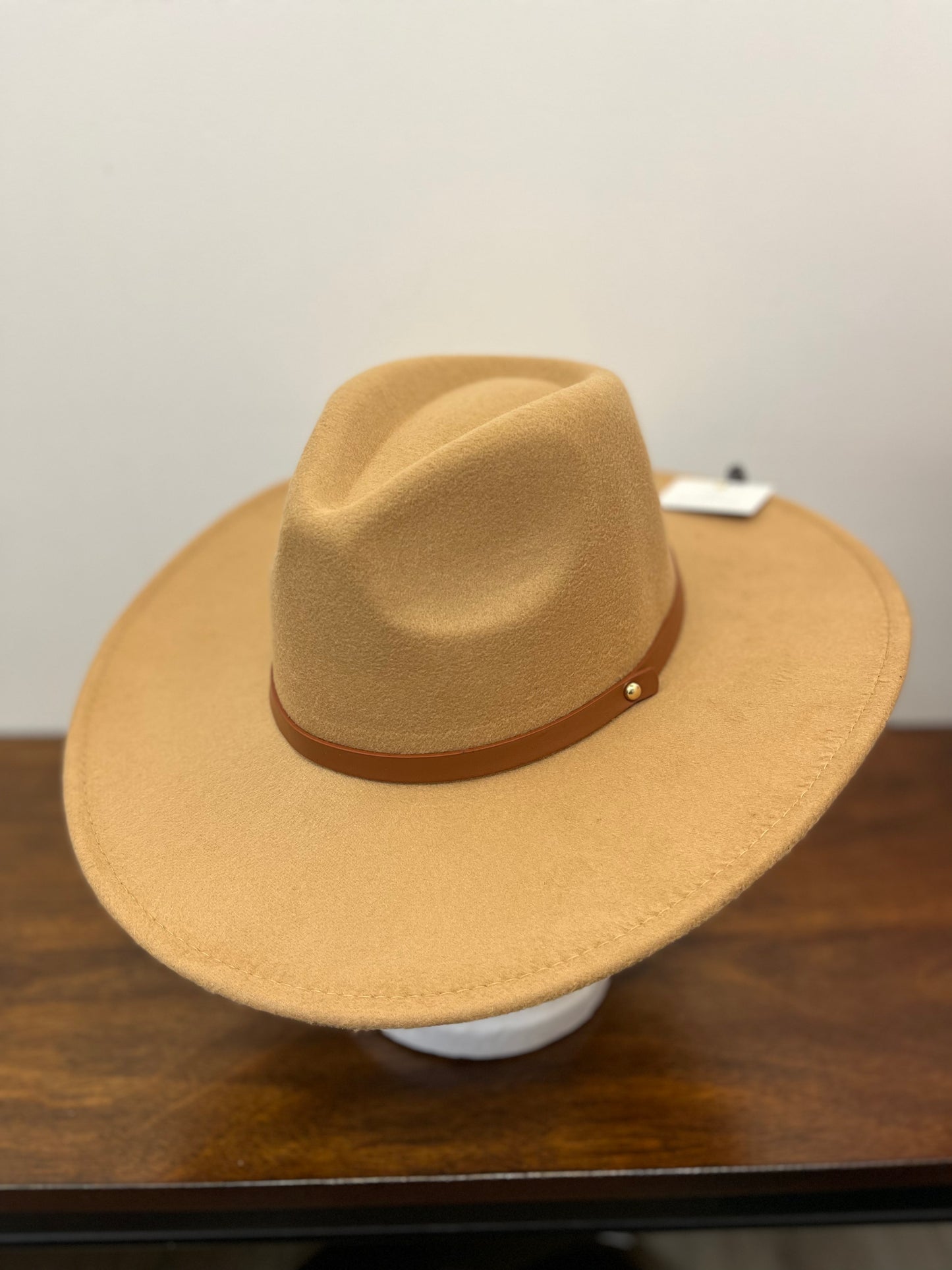 Wide band Panama hat